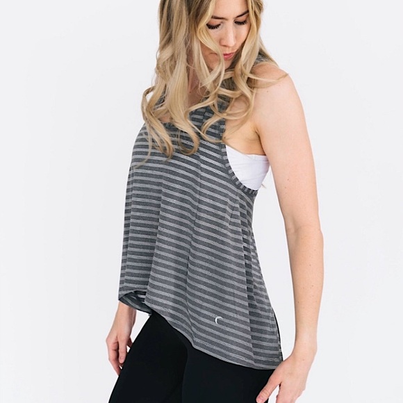 Zyia Gray Nimbus Split Back Tank (Sz Lg) - Picture 14 of 16